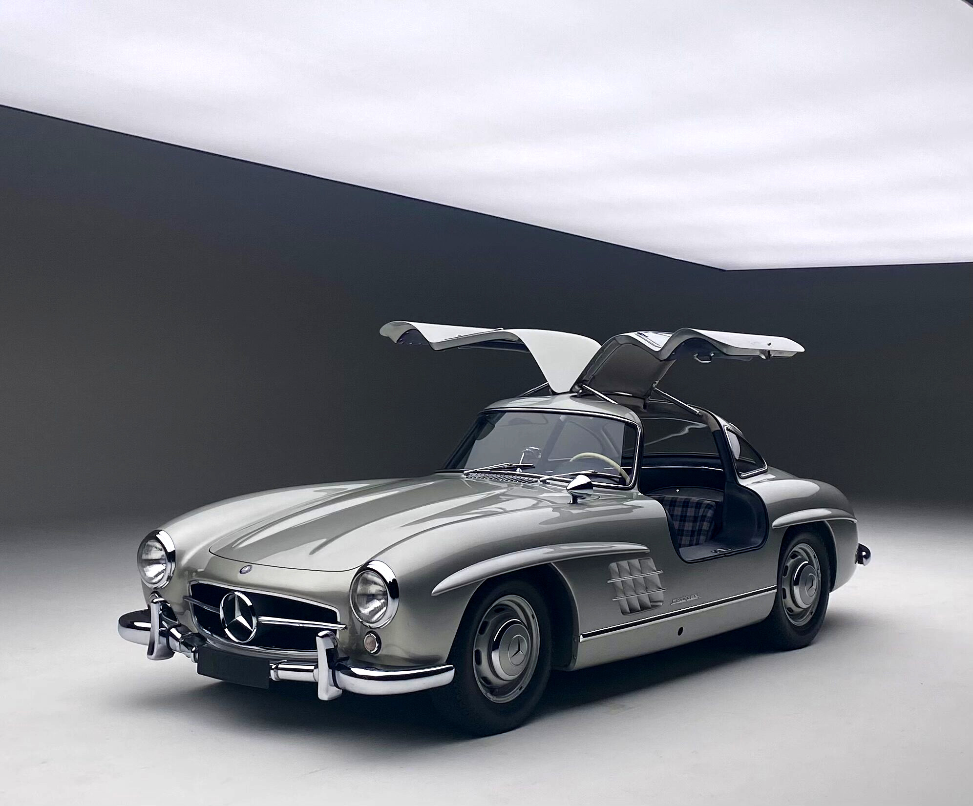 Mercedes-Benz 300 SL Gullwing under the SkyLed surface